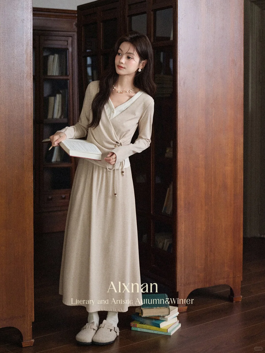 浅色系套装，早秋温柔感拿捏