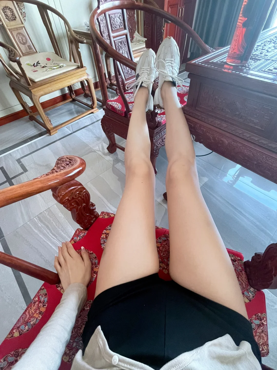 173 | 和腿合个照吧！