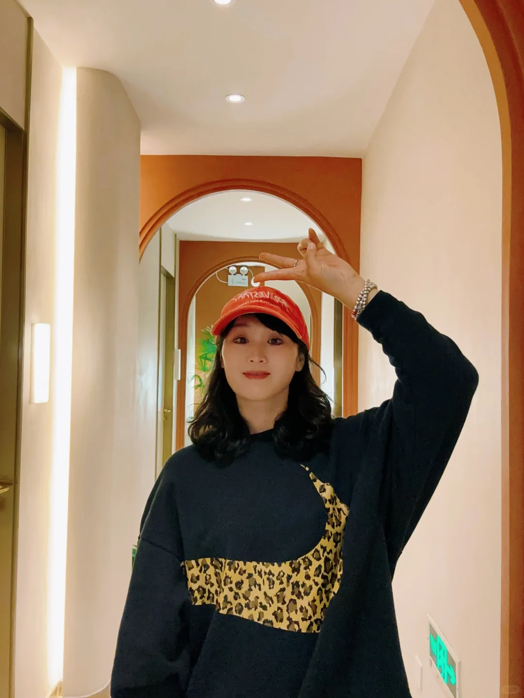 素颜出门探店 做完换了一张脸