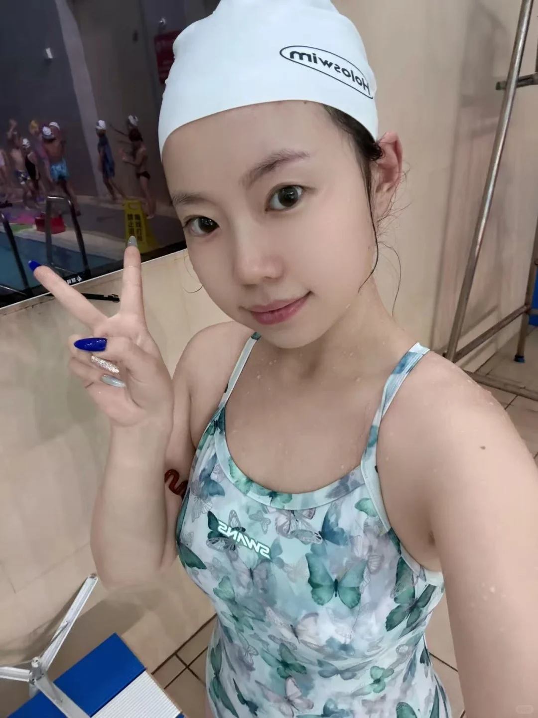 我去游泳了🏊‍♀️有人一起否