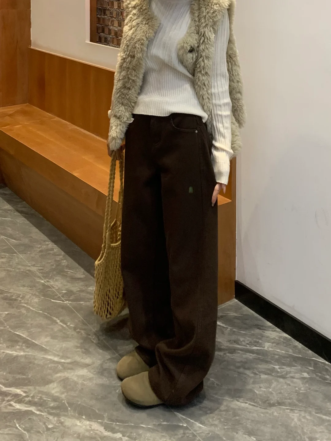 好穿到哭😭这条裤子版型巨好巨显腿直！！