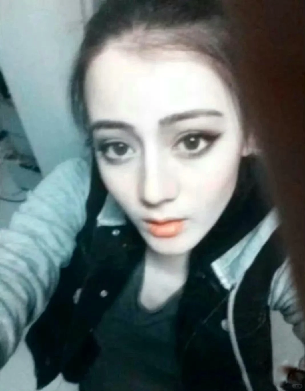 早期的迪丽热巴 浓厚异域风情