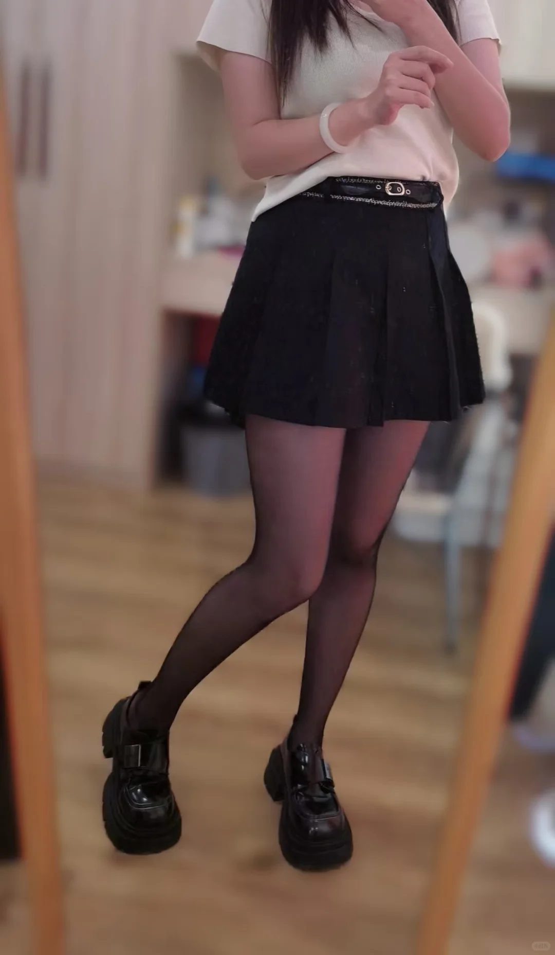 出太阳啦🌞，也看你们美美的丝袜