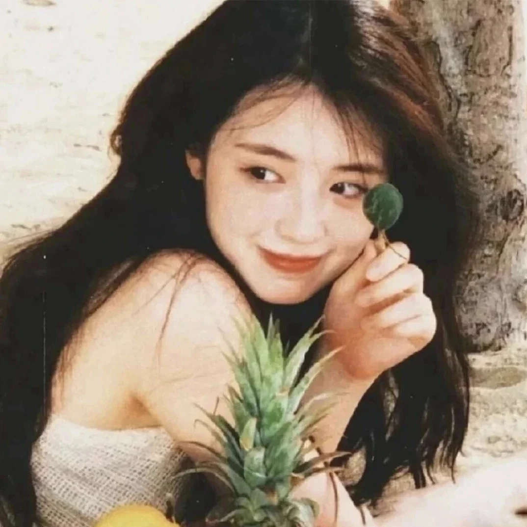 邂逅复古风女生头像