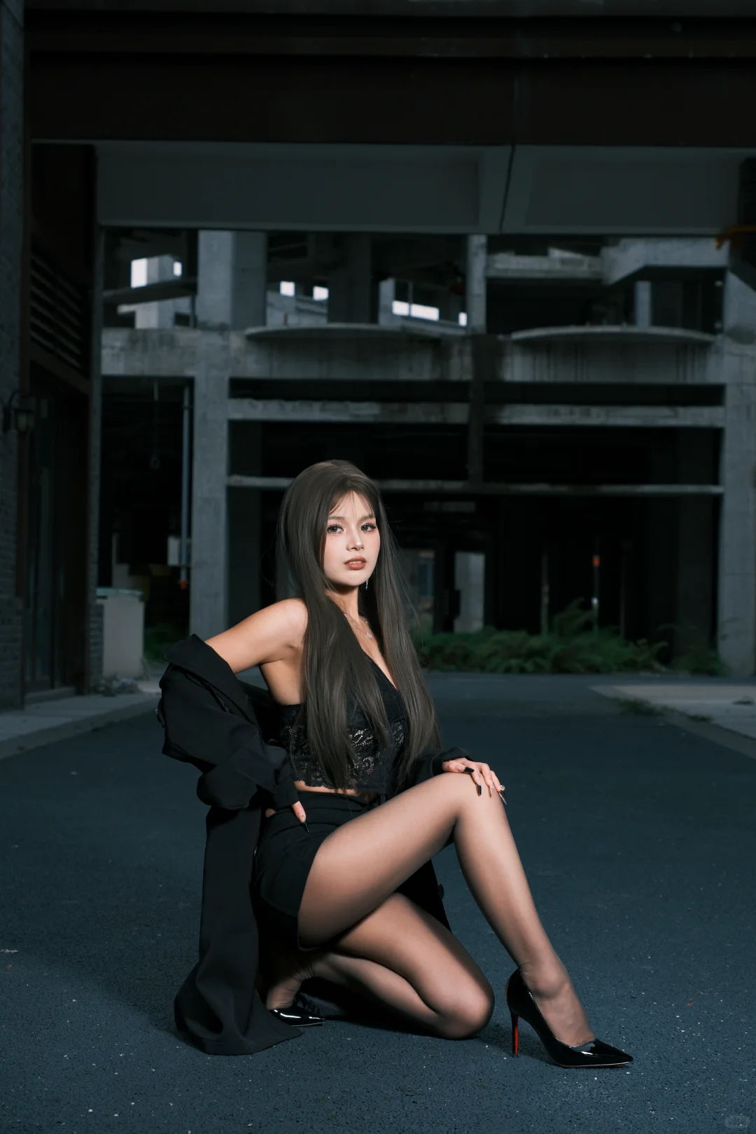 存了一些御姐拍照姿势，穿搭的尽头是姐姐