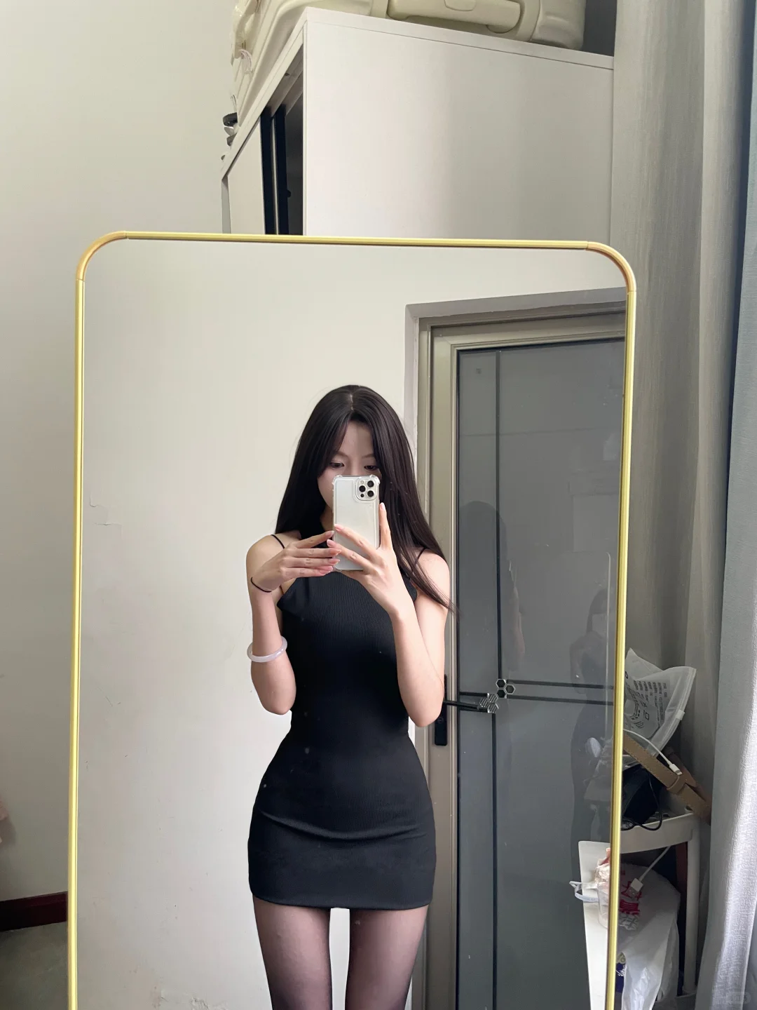 这套真的太喜欢了！黑色包臀裙