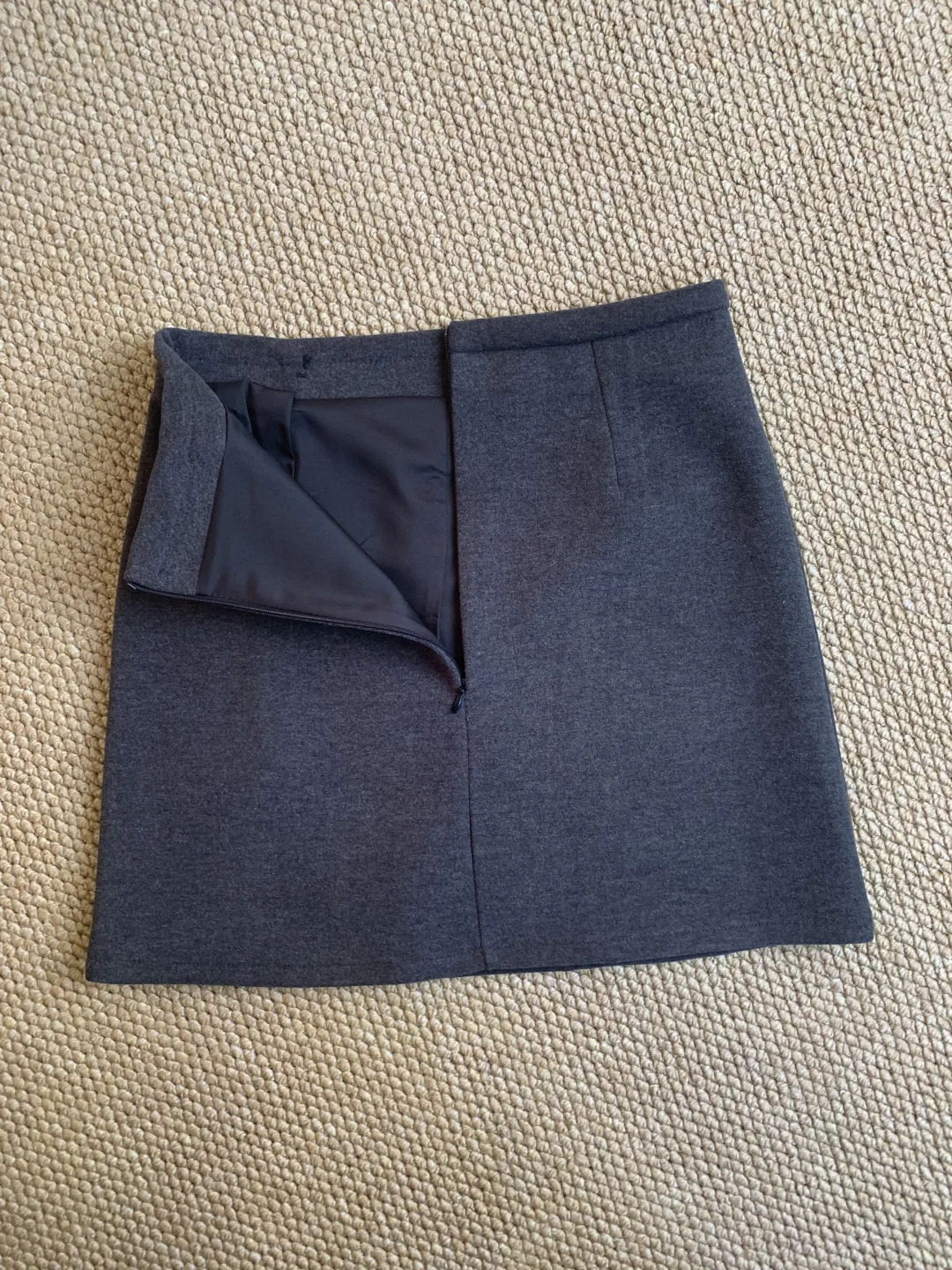 姐妹们秋冬毛呢版短裙来啦！！不敢信才50出头