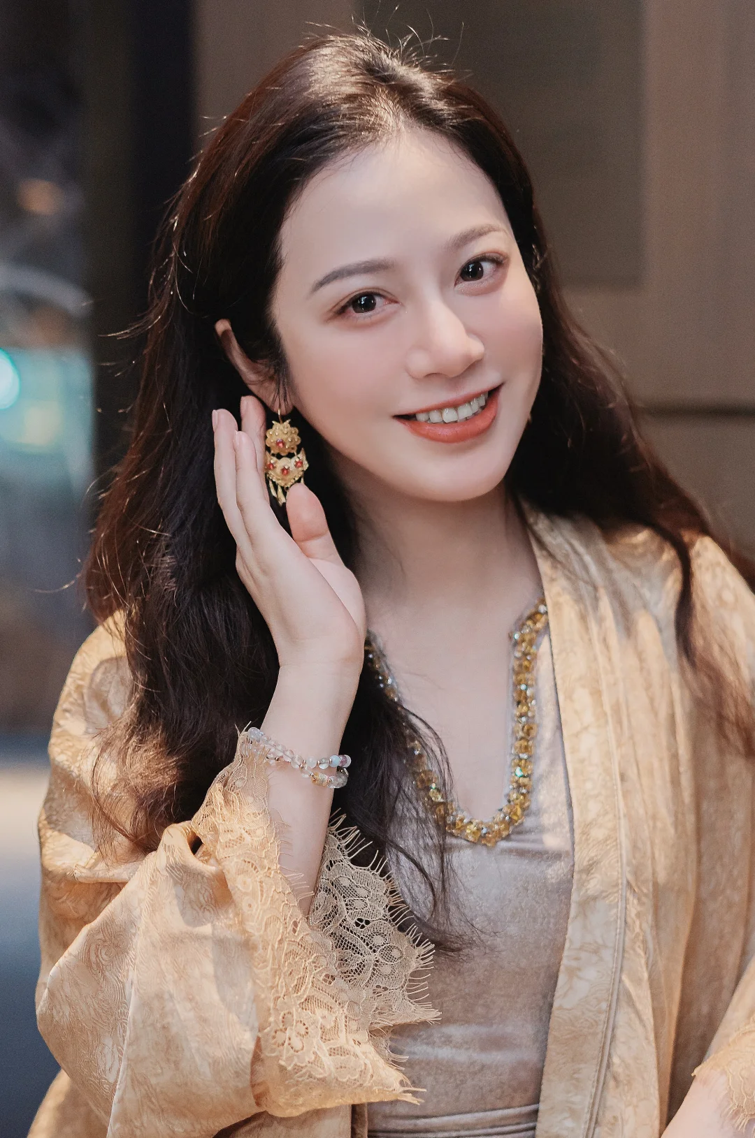 K11黑卡会见证，爱己如珠宝