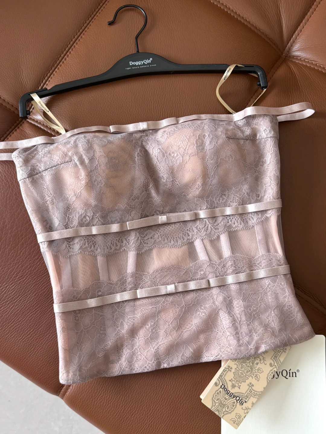 DoggyQin 里维埃/蕾丝鱼骨抹胸上衣