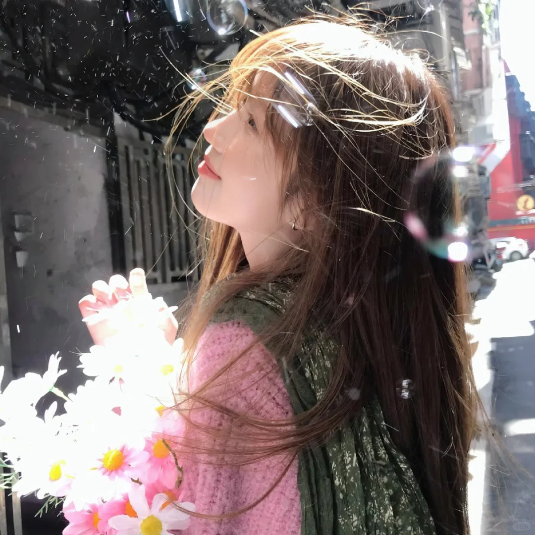 WeChat女头 | 丁达尔效应出现光就有了形状