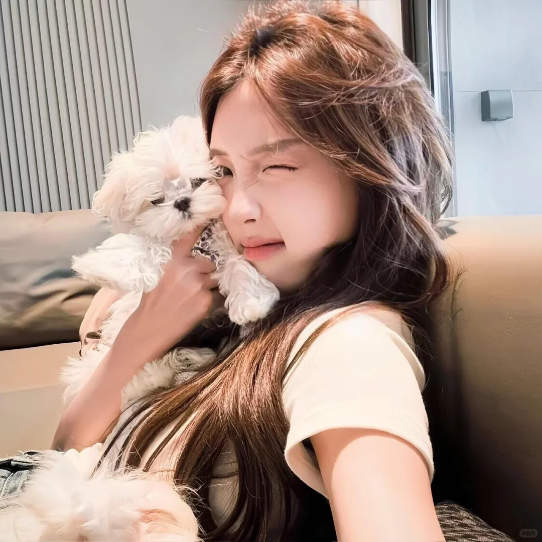 𝑾𝒆𝑪𝒉𝒂𝒕丨女生头像