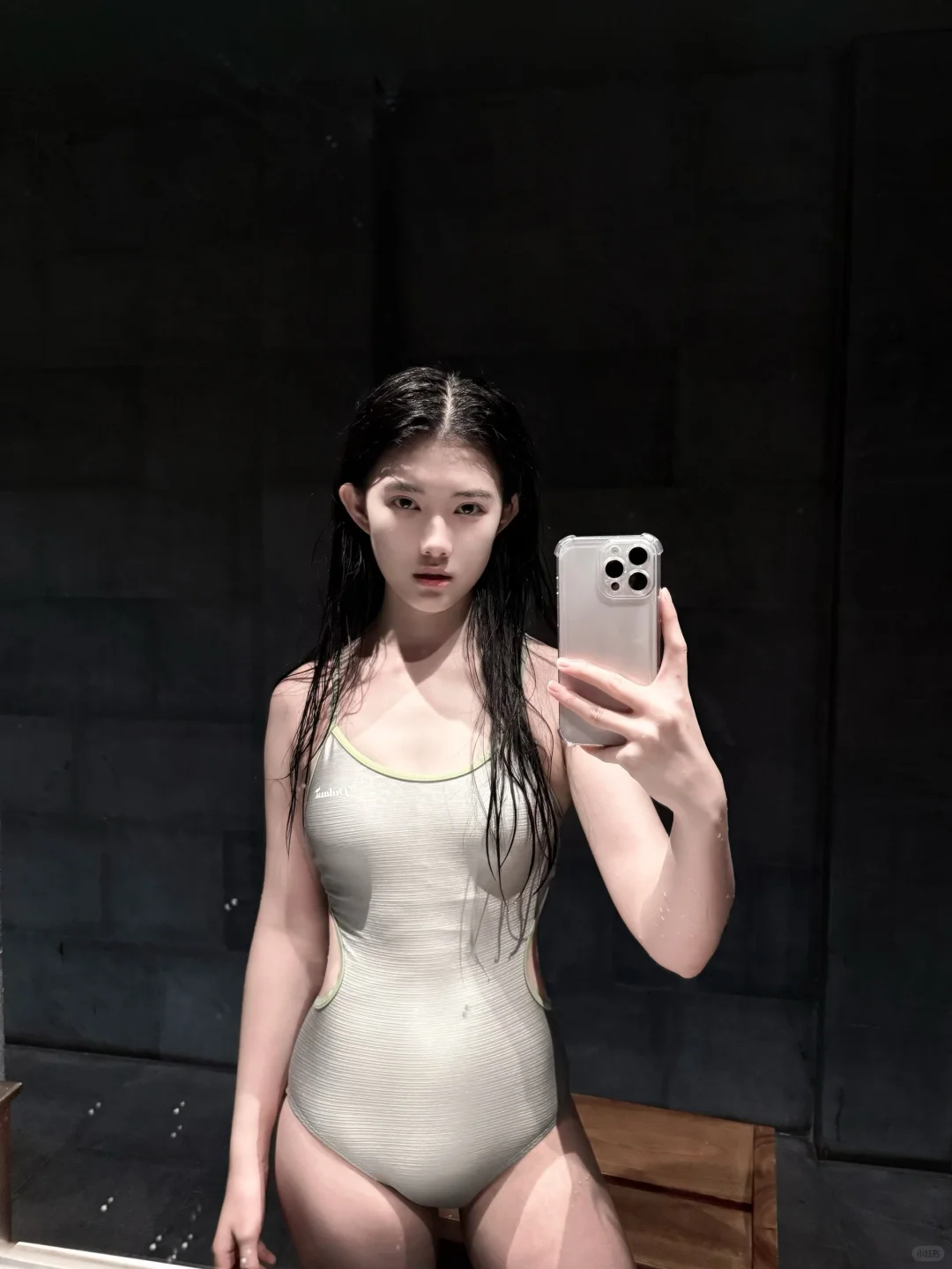 立冬后游泳真没必要炫耀