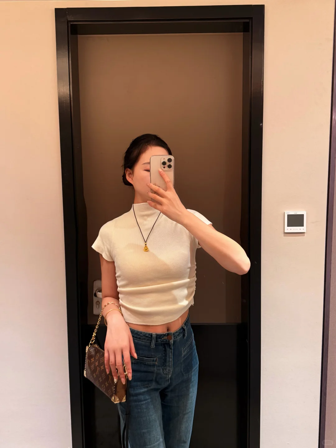 啊啊啊，老显身材了