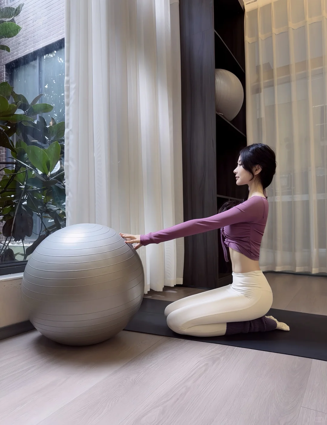 今天是葡萄味的瑜伽女孩🍇