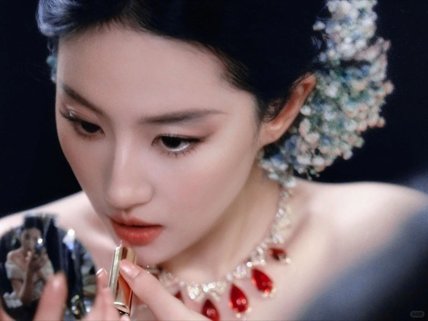 分享｜刘亦菲VOGUE高清壁纸横屏合集