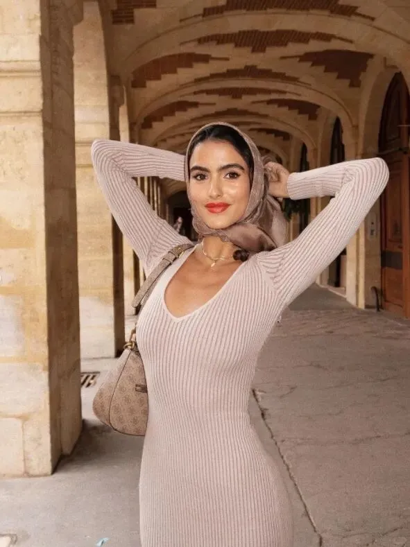 丰满女孩这么穿，太美了！