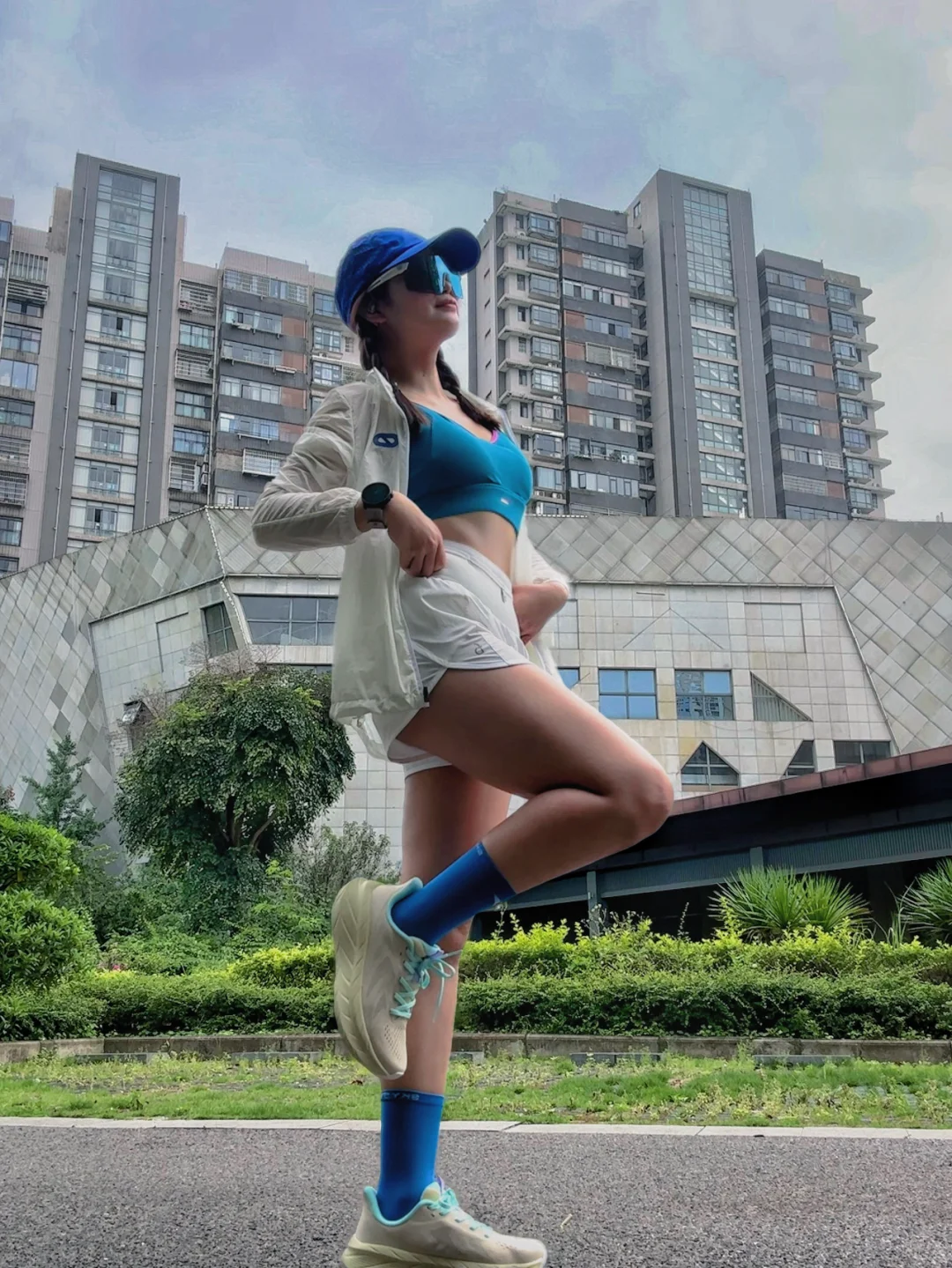 起个大早！穿上这双轻松跑个8公里