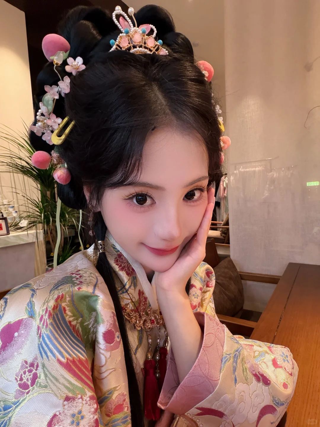 live 原图直出的甜妹