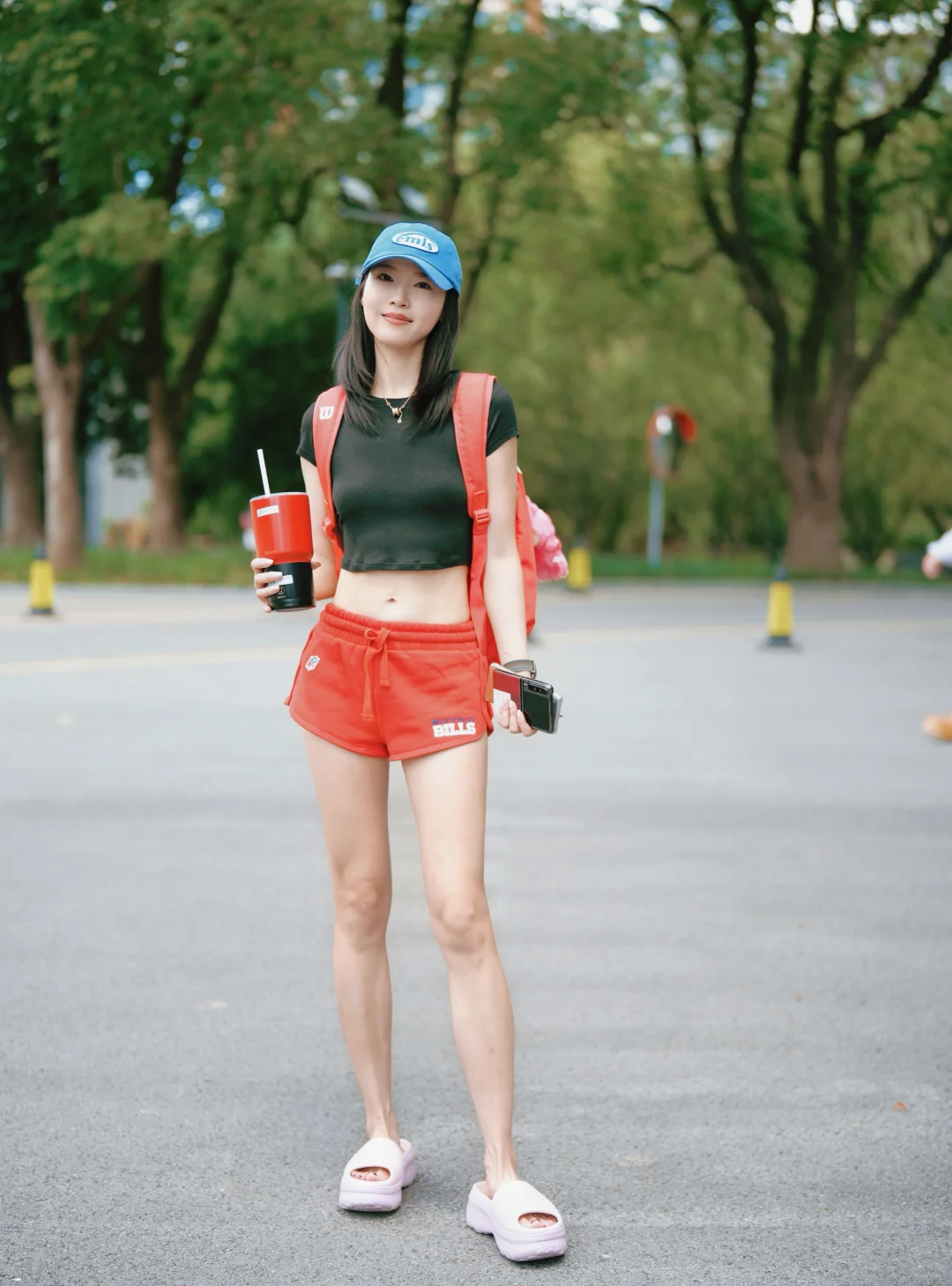 女人年轻的秘诀就是少拧巴多运动