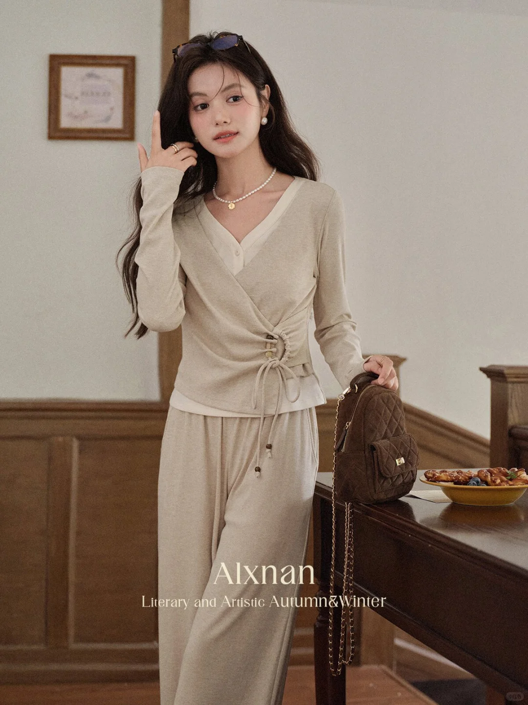 浅色系套装，早秋温柔感拿捏