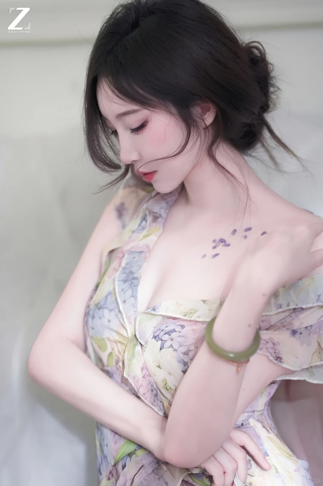 梦幻紫色轻欲私房写真