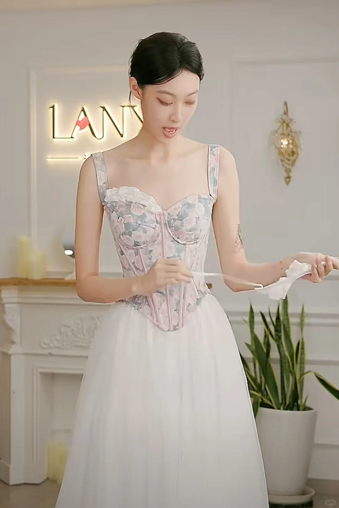 lanyi家10.9晚间场第一款彩蛋爱丽丝