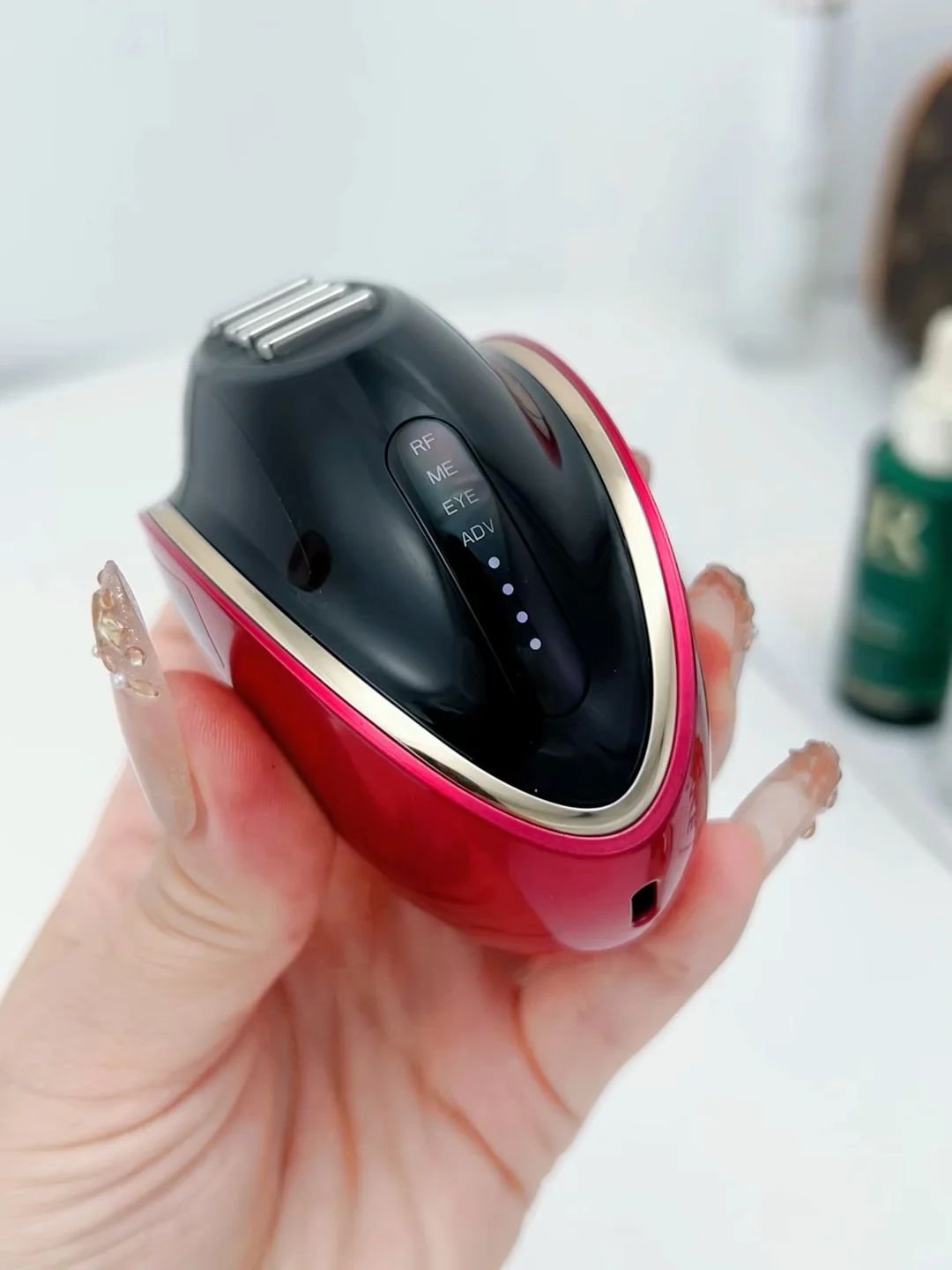 这俩美容仪怎么选？金茉or玛丽仙