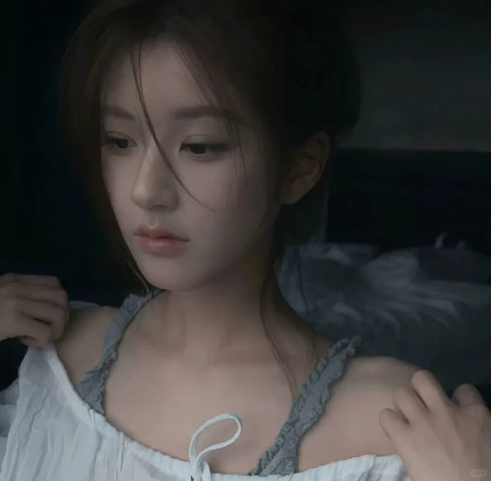 𝒘𝒆𝒄𝒉𝒂𝒕｜ 露思头像来一组