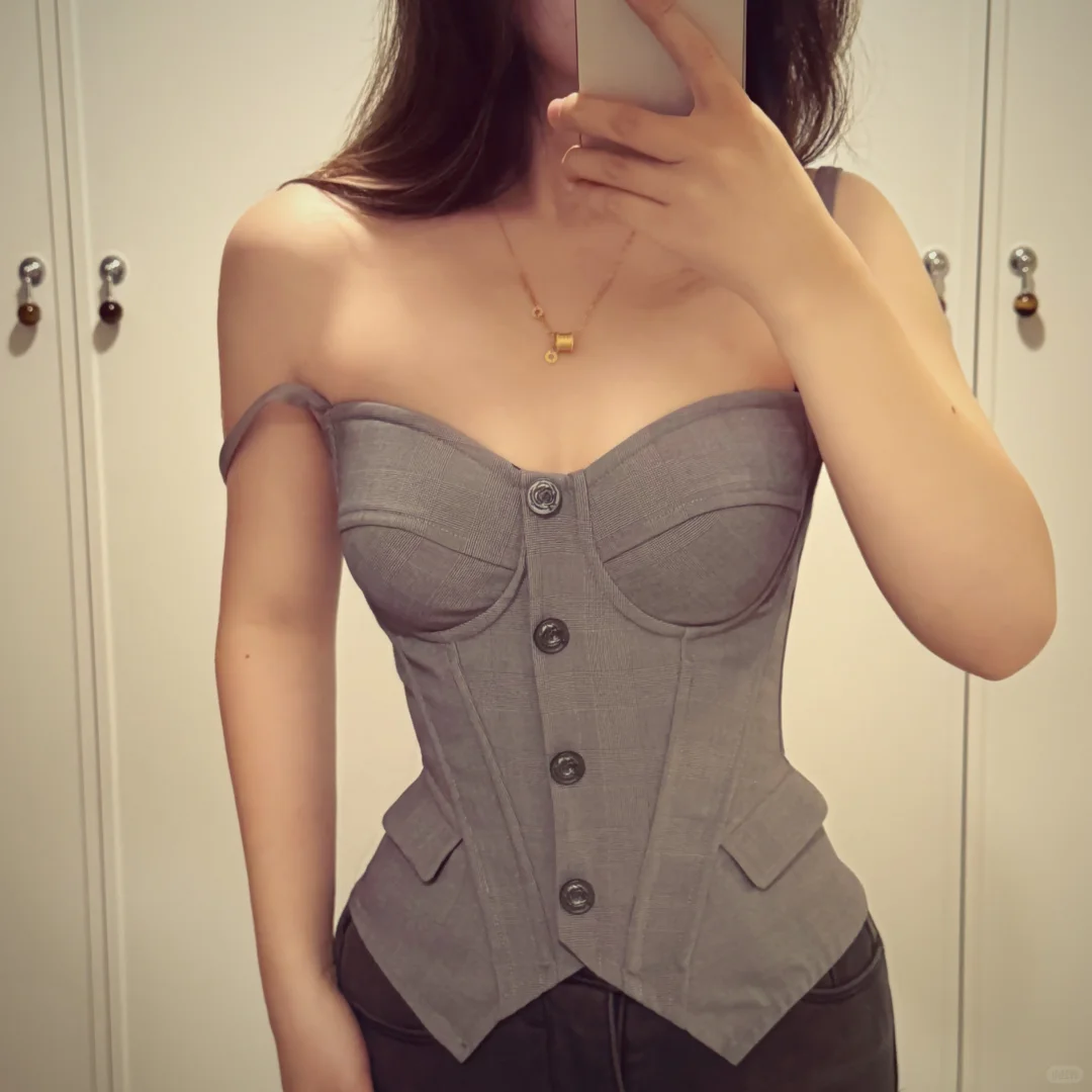 VENNEY胸衣再加两件