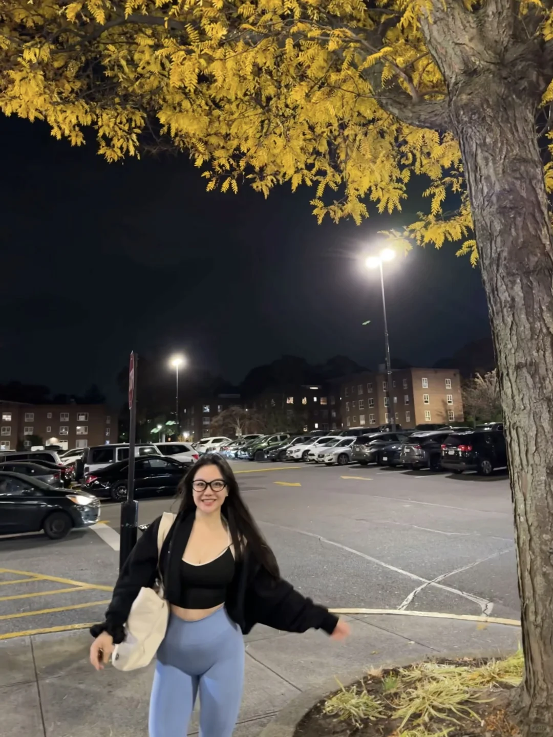 一个臀推350磅的中年人