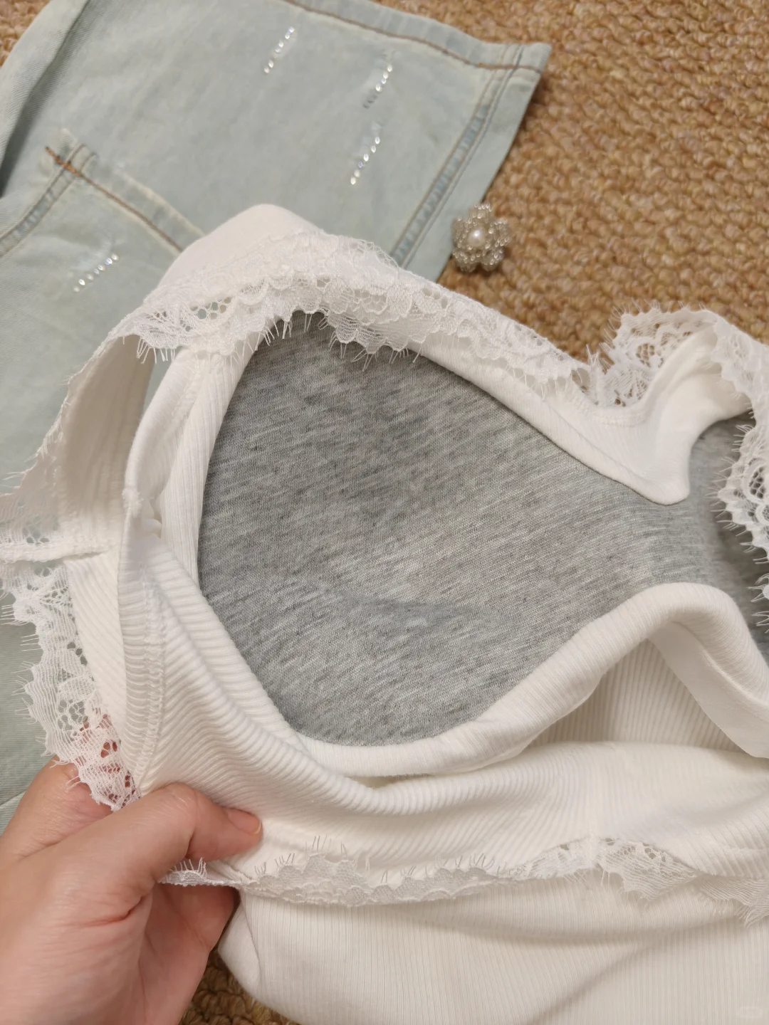 请大数据把这件蕾丝吊带推给会叠穿的女生！