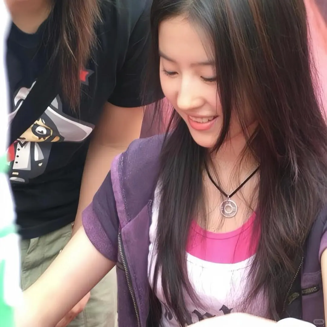 亦菲姐高清头像第十期 （18张）