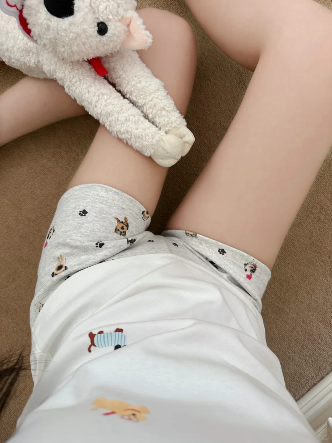 俏皮可爱的一套睡衣呀～