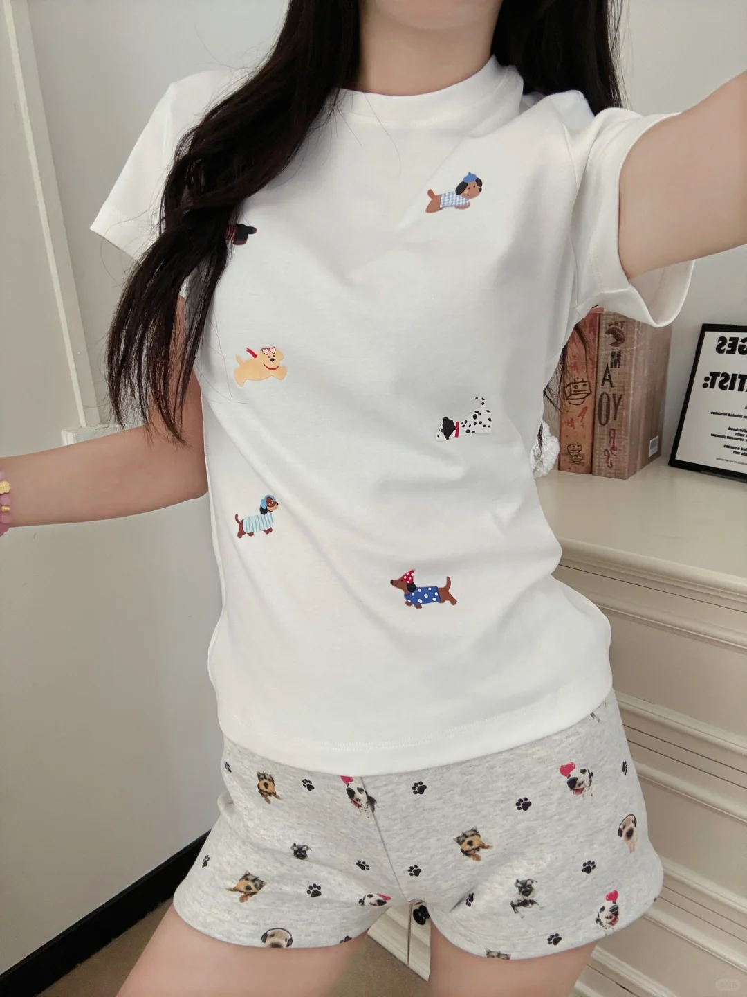 俏皮可爱的一套睡衣呀～