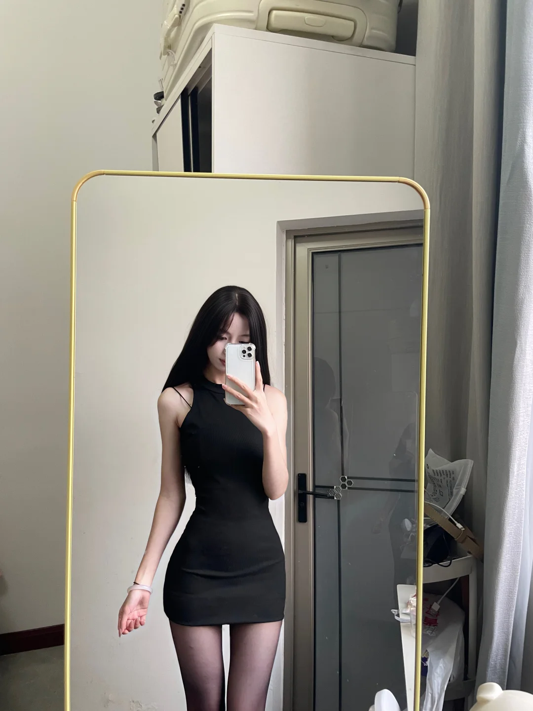 这套真的太喜欢了！黑色包臀裙