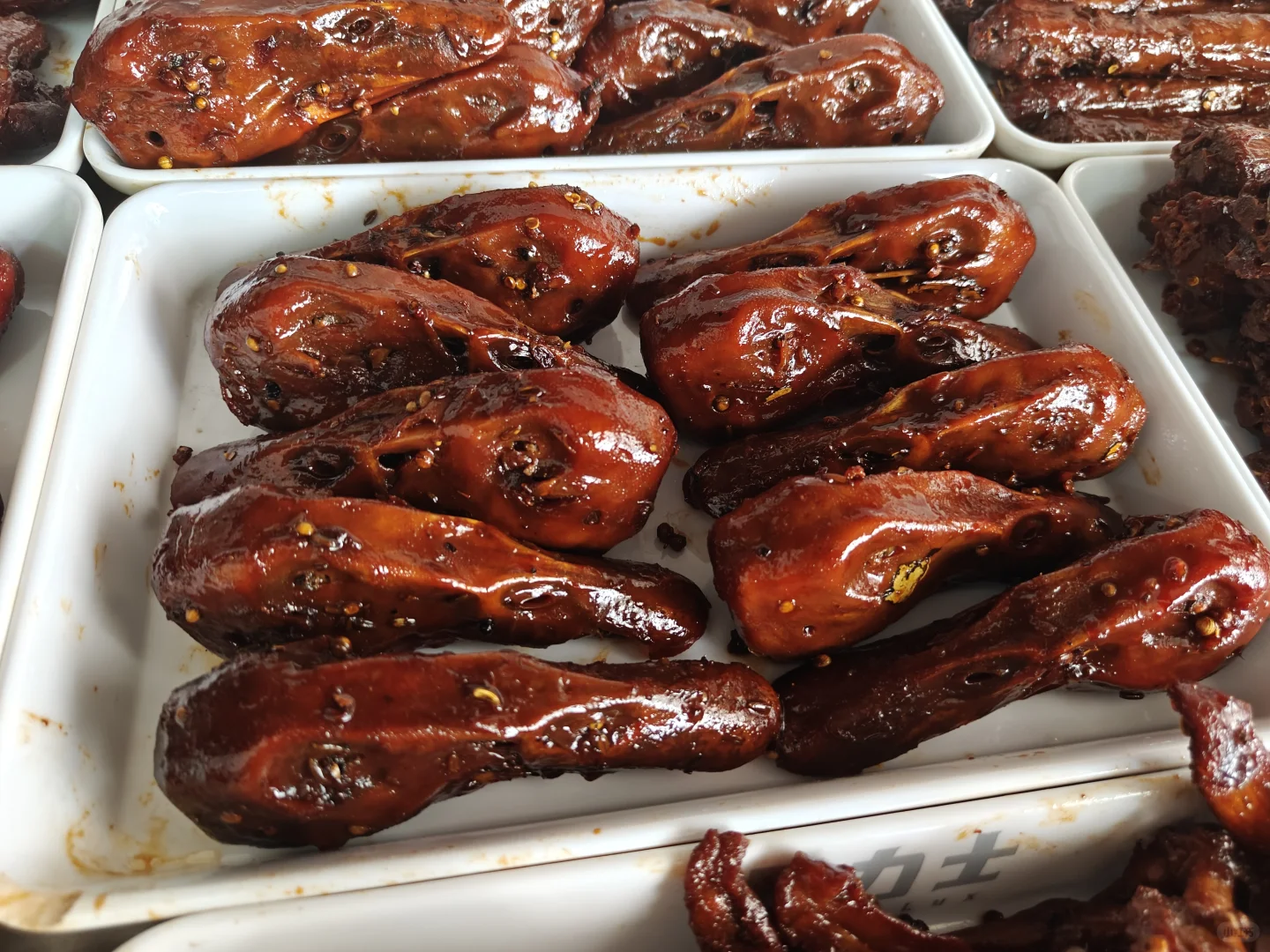 罗文市场，甜辣的鸭货