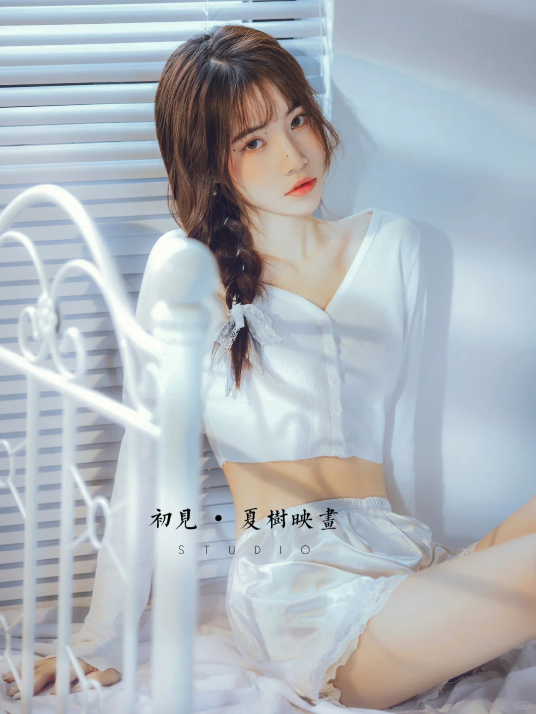 在广州拍一套这样的纯欲私房写真要多少钱？