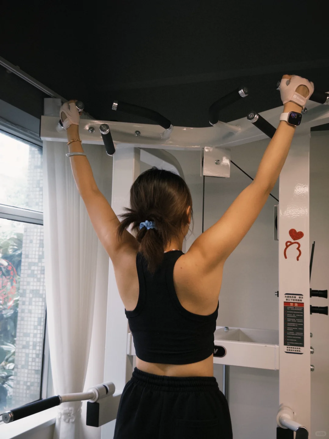 女孩子的肌肉线条