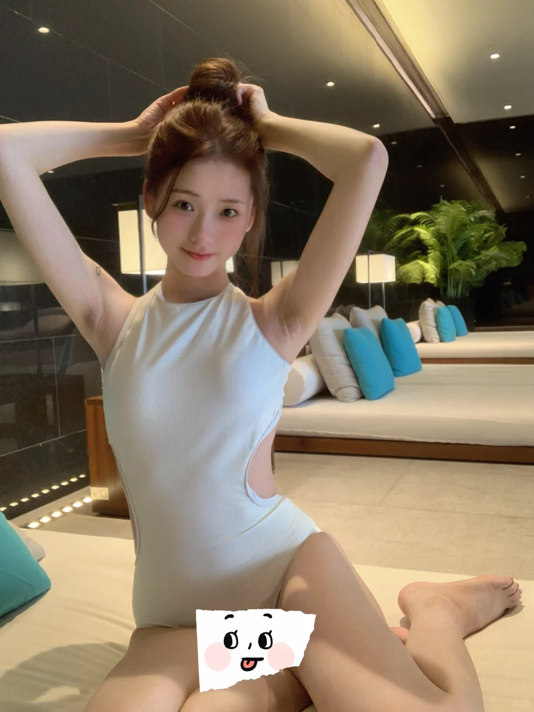 素颜游泳好舒服