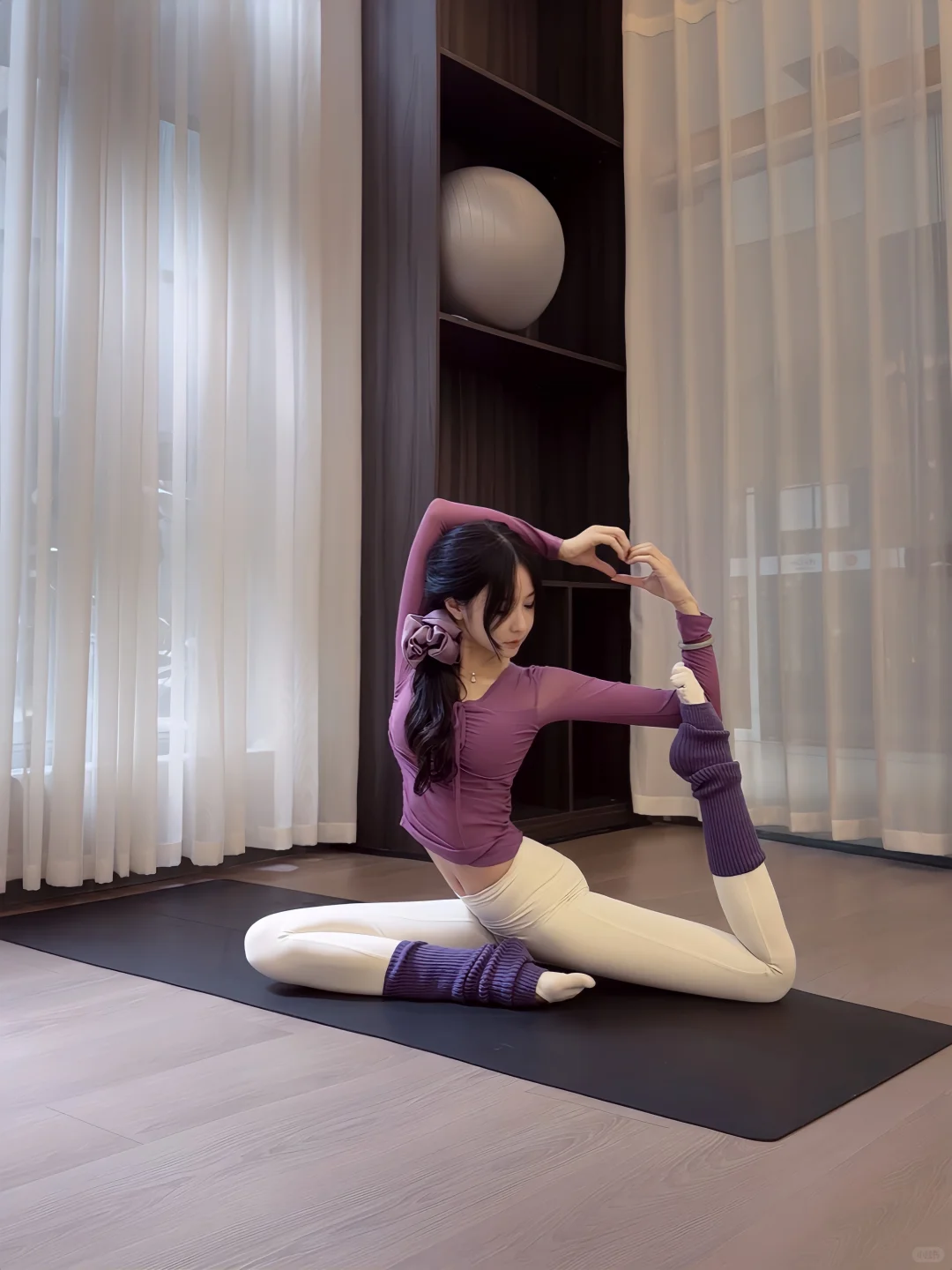 今天是葡萄味的瑜伽女孩🍇