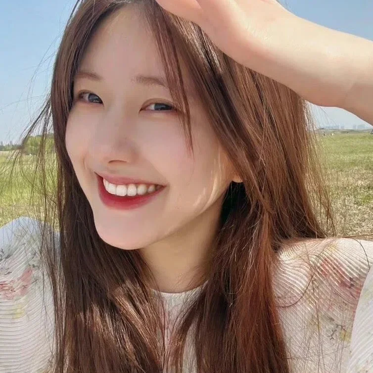 WeChat / 甜妹赵露思头像