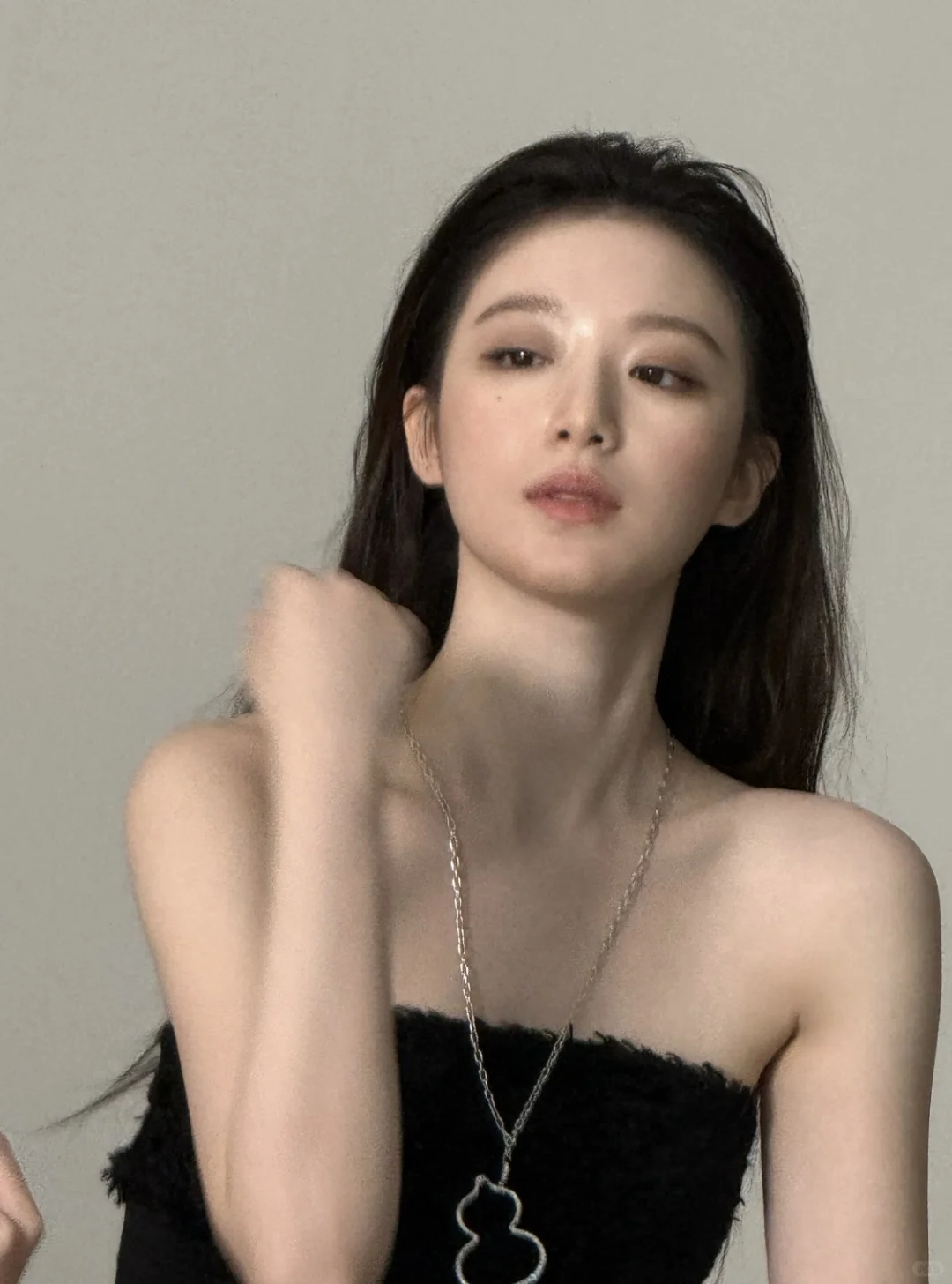 自带姐系清冷感的淡颜…