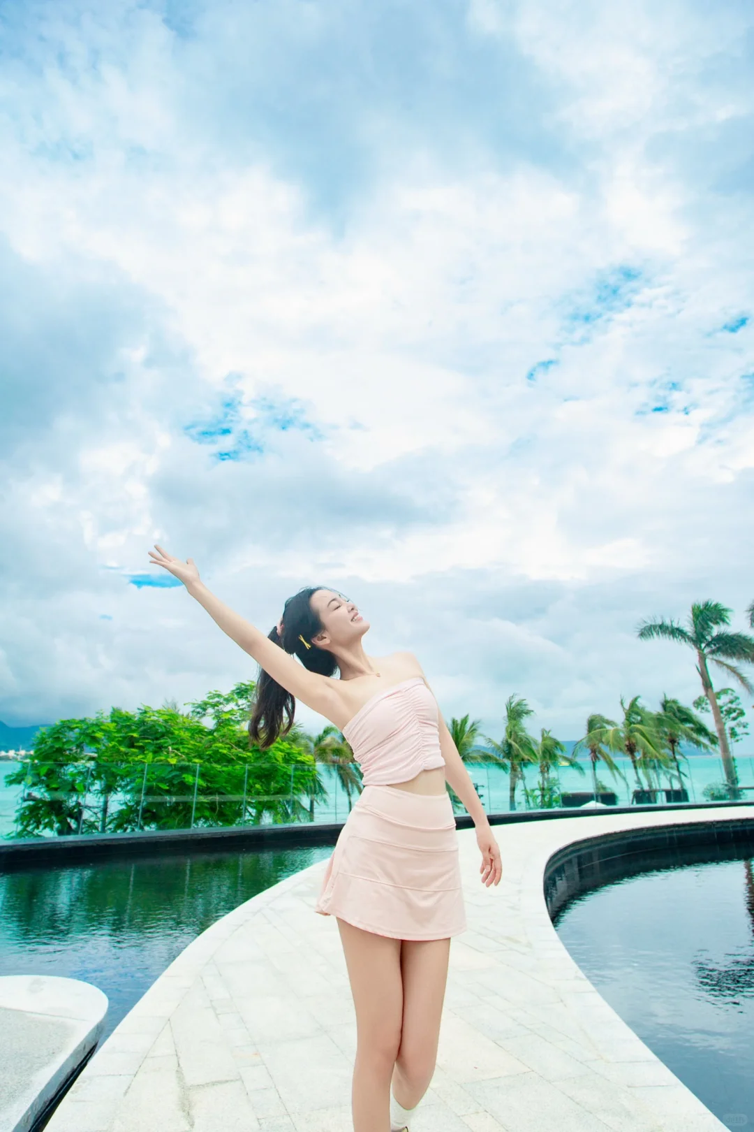 普拉提女孩👧🏻｜海边运动风穿搭