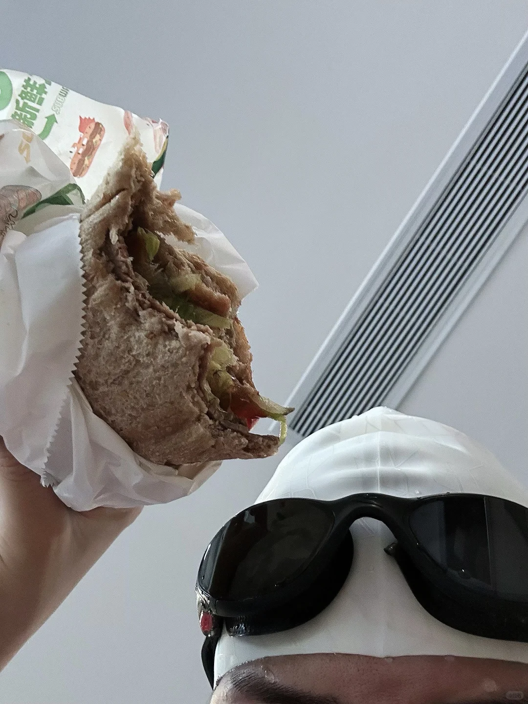 🤫算了跟你们不游泳的人说不清楚.