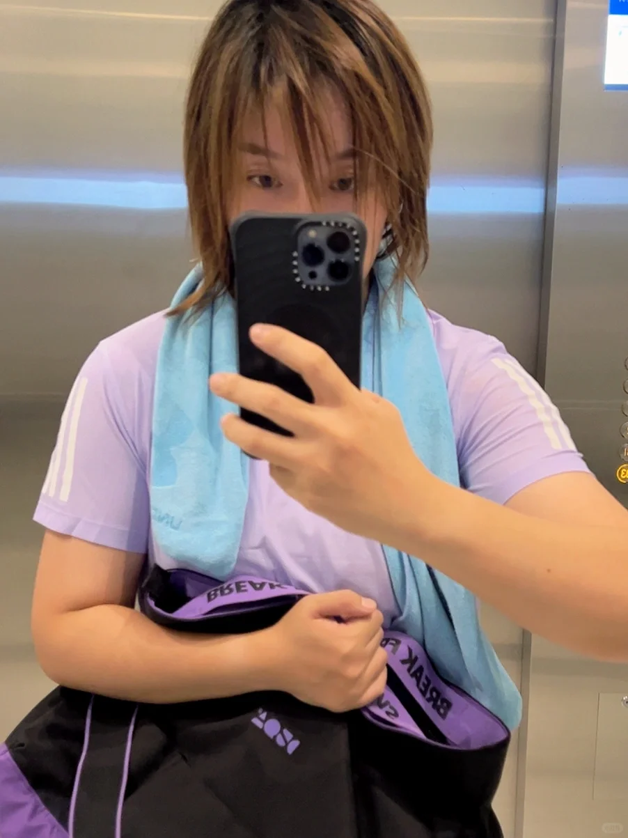 170cm70kg银行🐕｜上班拿铁下班撸铁🐷🐷