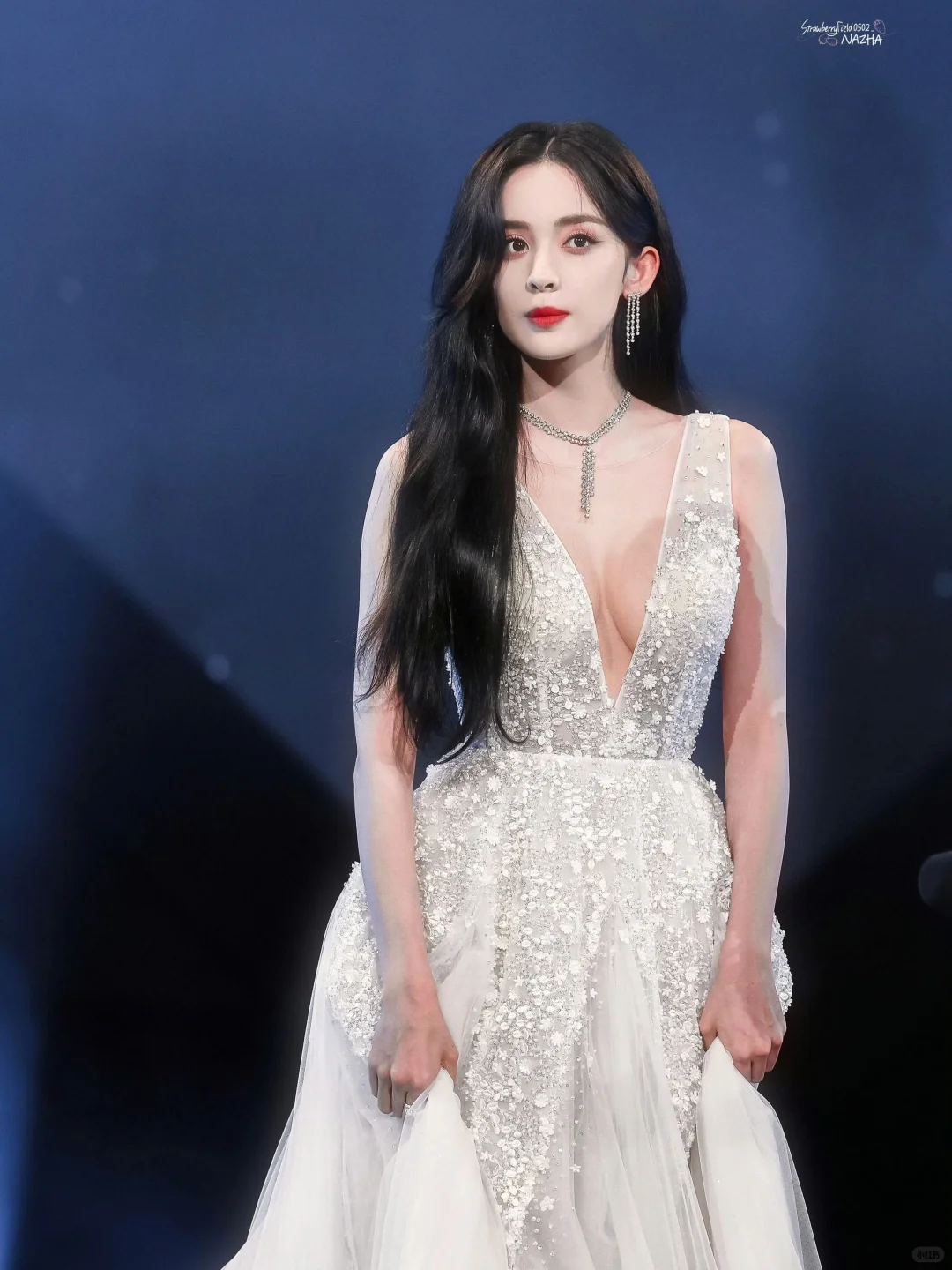 古力娜扎：异域风情的颜值暴击