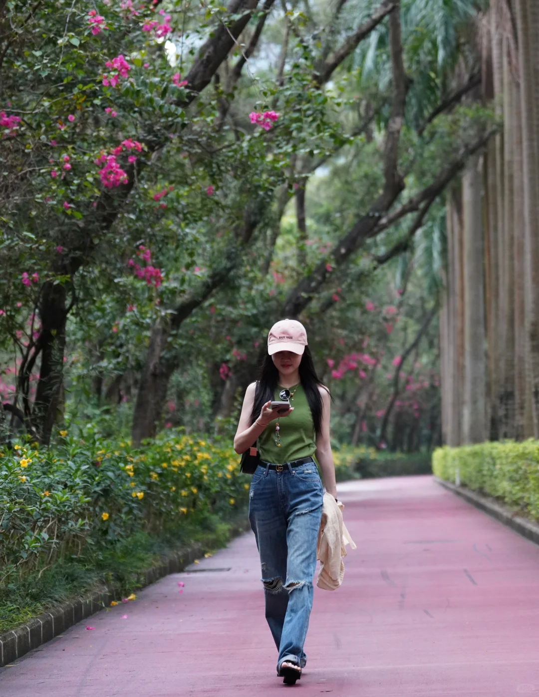 哈哈哈…40岁的美少妇