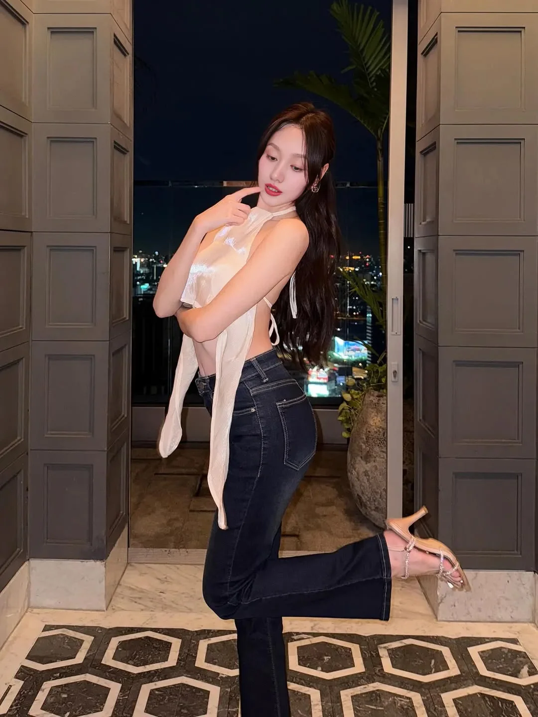 牛仔裤真的很显身材嘻嘻