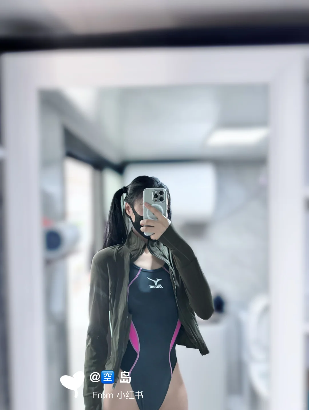 今日份游泳穿搭🏊‍♀️是一件mizuno！