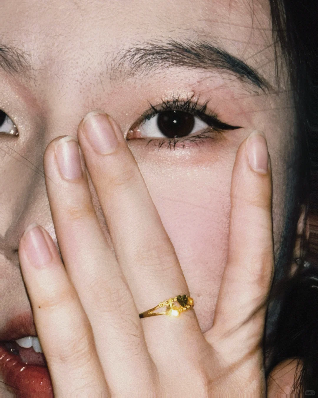 撅着屁股拍什么呢